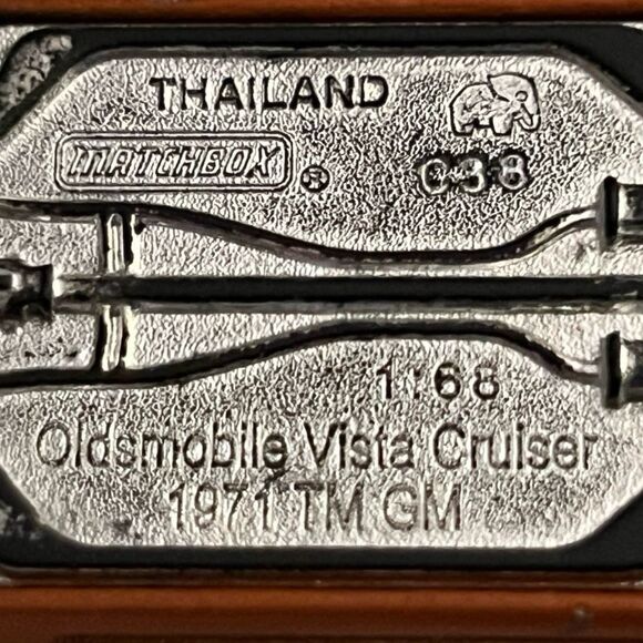 Vintage 1971 Matchbox Oldsmobile Vista Cruiser Station Wagon Orange Dogs Back - Picture 7 of 8